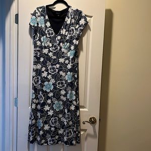 Perceptions new dress. Excellent condition. Vneck long blue floral dress.